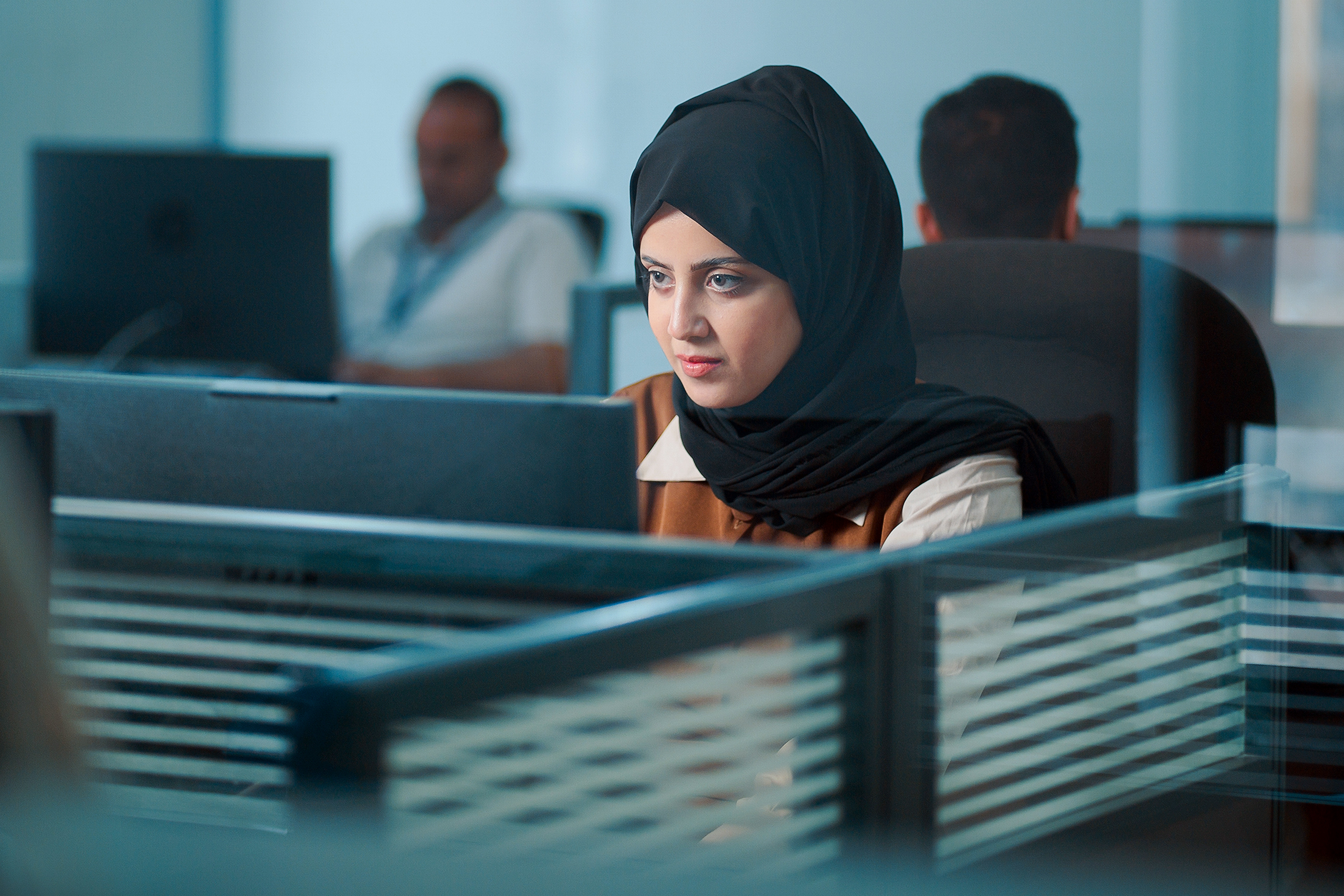 سداد الفواتير والخدمات الأخرى